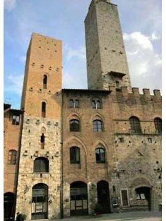 La Torre Useppi Apartamento San Gimignano Exterior foto