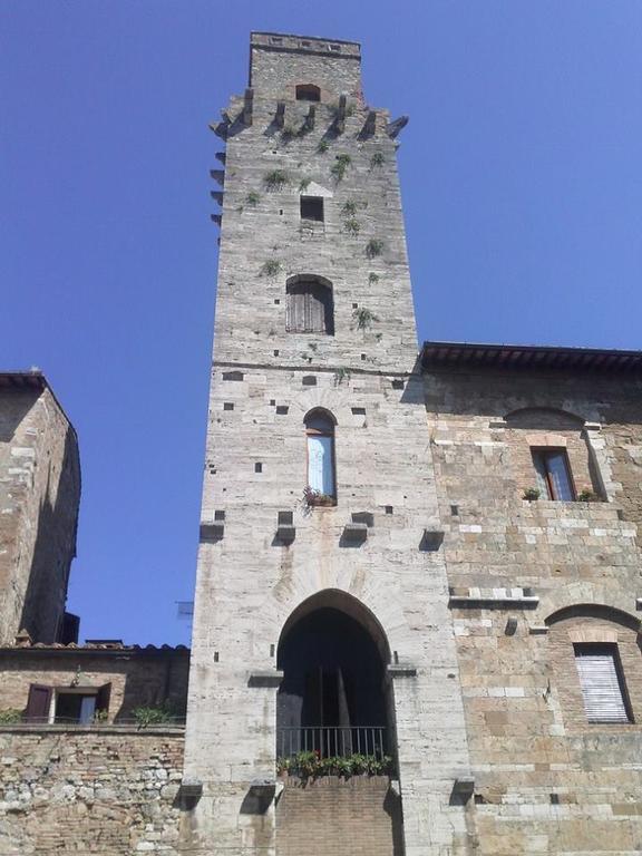 La Torre Useppi Apartamento San Gimignano Exterior foto