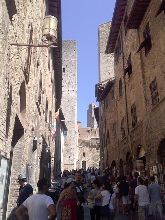 La Torre Useppi Apartamento San Gimignano Exterior foto