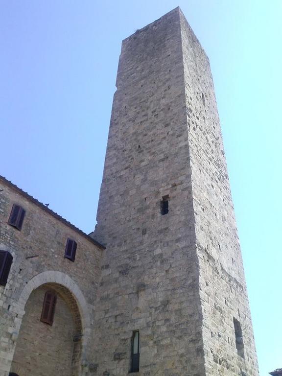 La Torre Useppi Apartamento San Gimignano Exterior foto