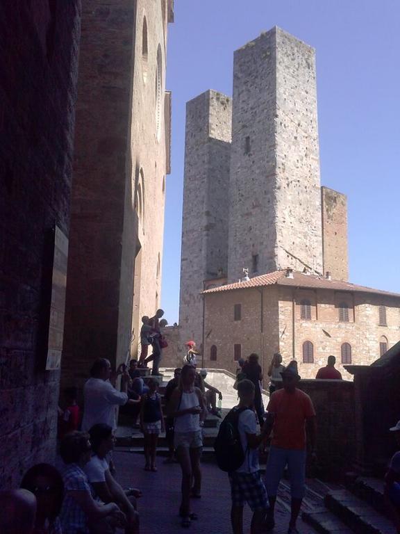 La Torre Useppi Apartamento San Gimignano Exterior foto